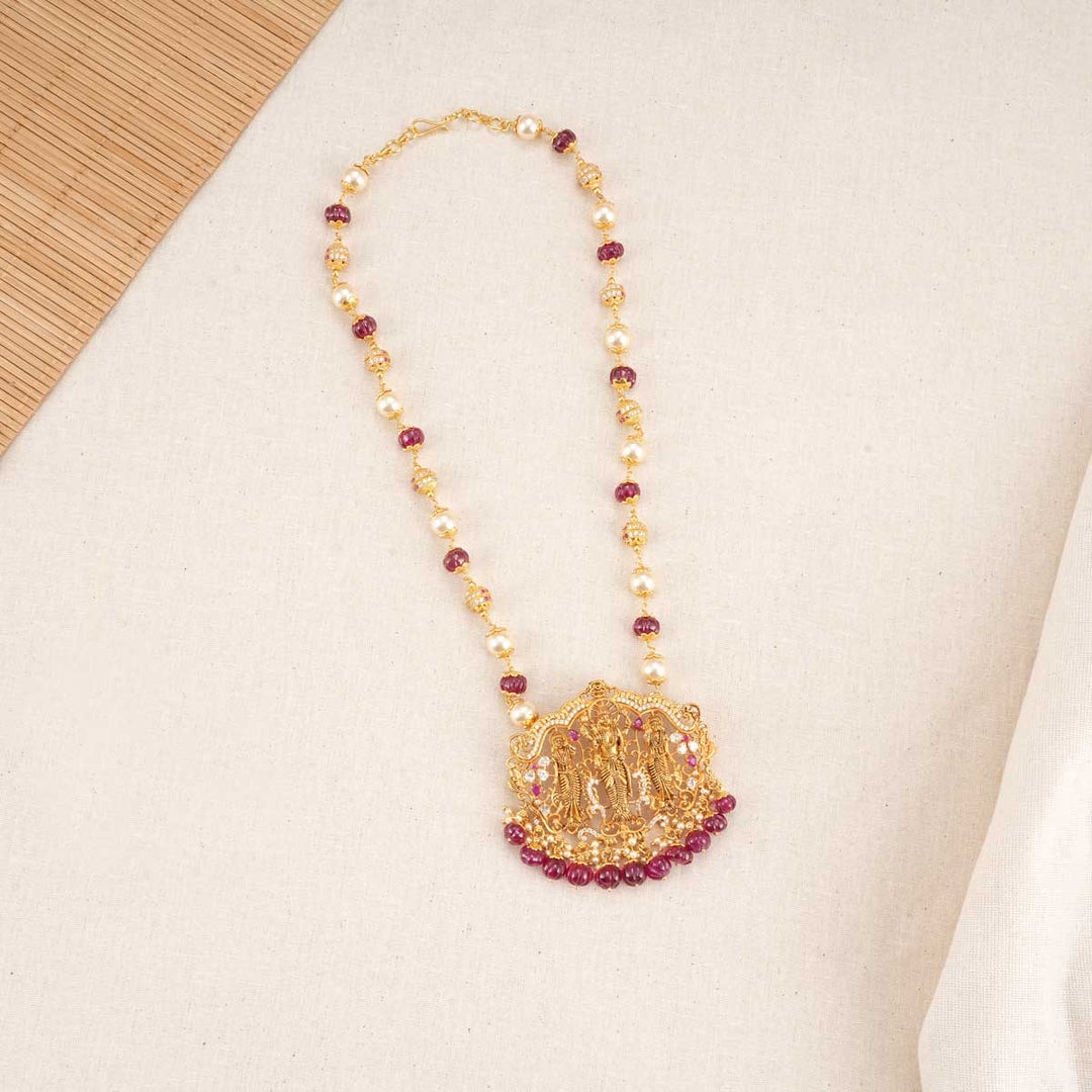 Raman Chain With Pendant