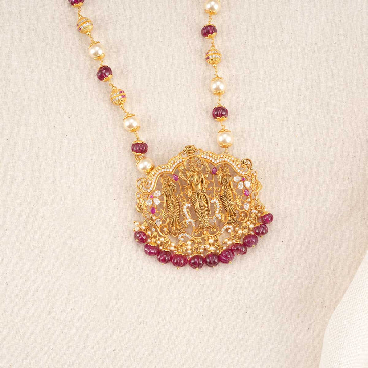 Raman Chain With Pendant