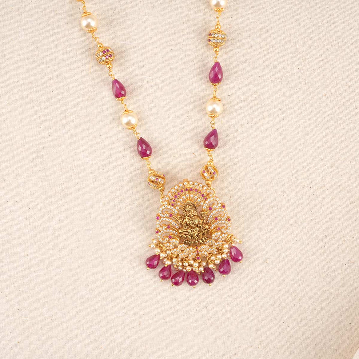 Arsha Pendant With Beads Chain