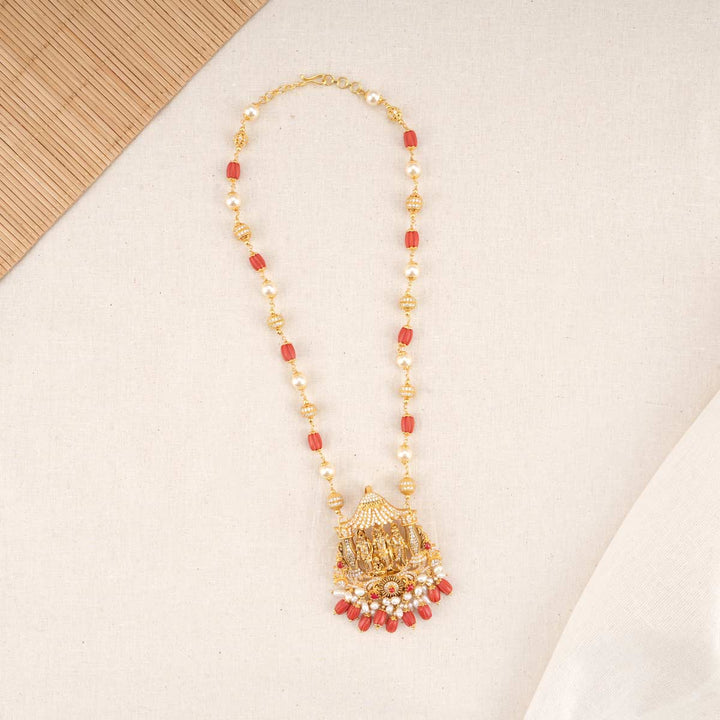 Indira Pendant With Beads Chain