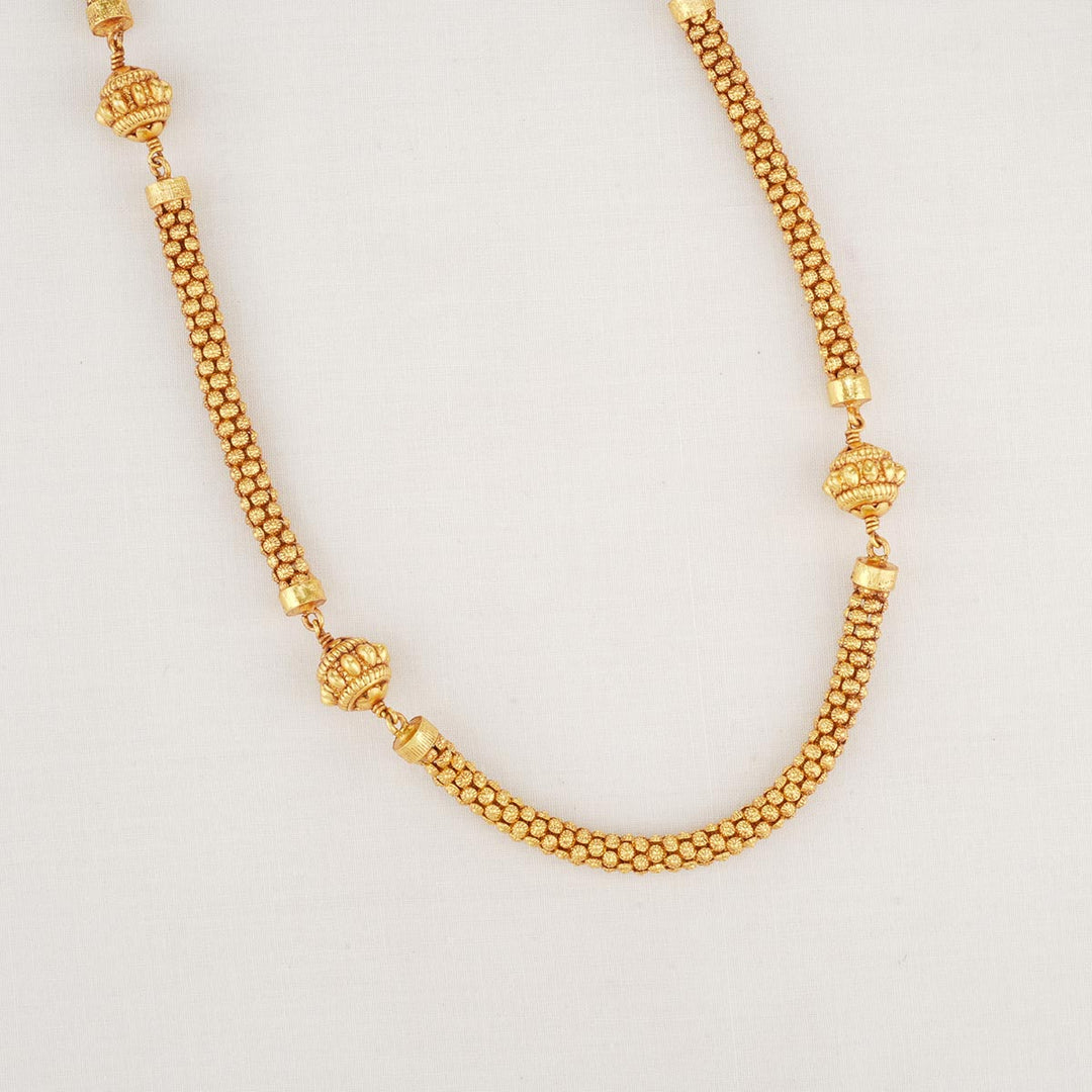 Dhivanika Chain