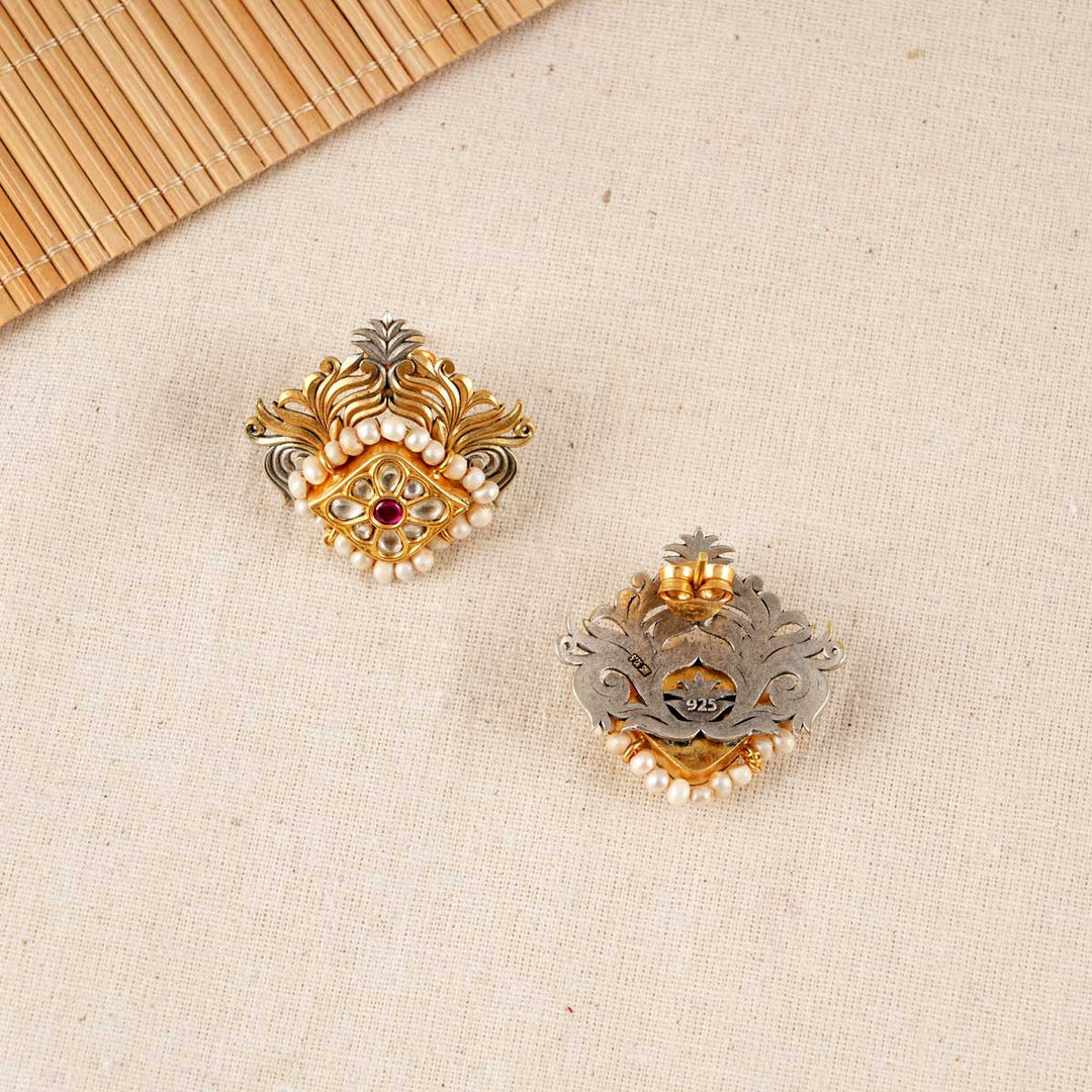 Nitra Kundan Studs