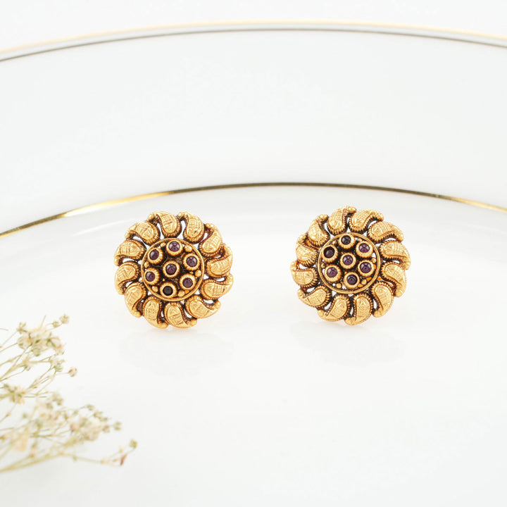 Ruhina Nagas Nakshi Studs