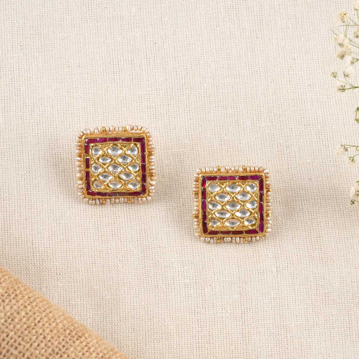 Amali Kundan Studs