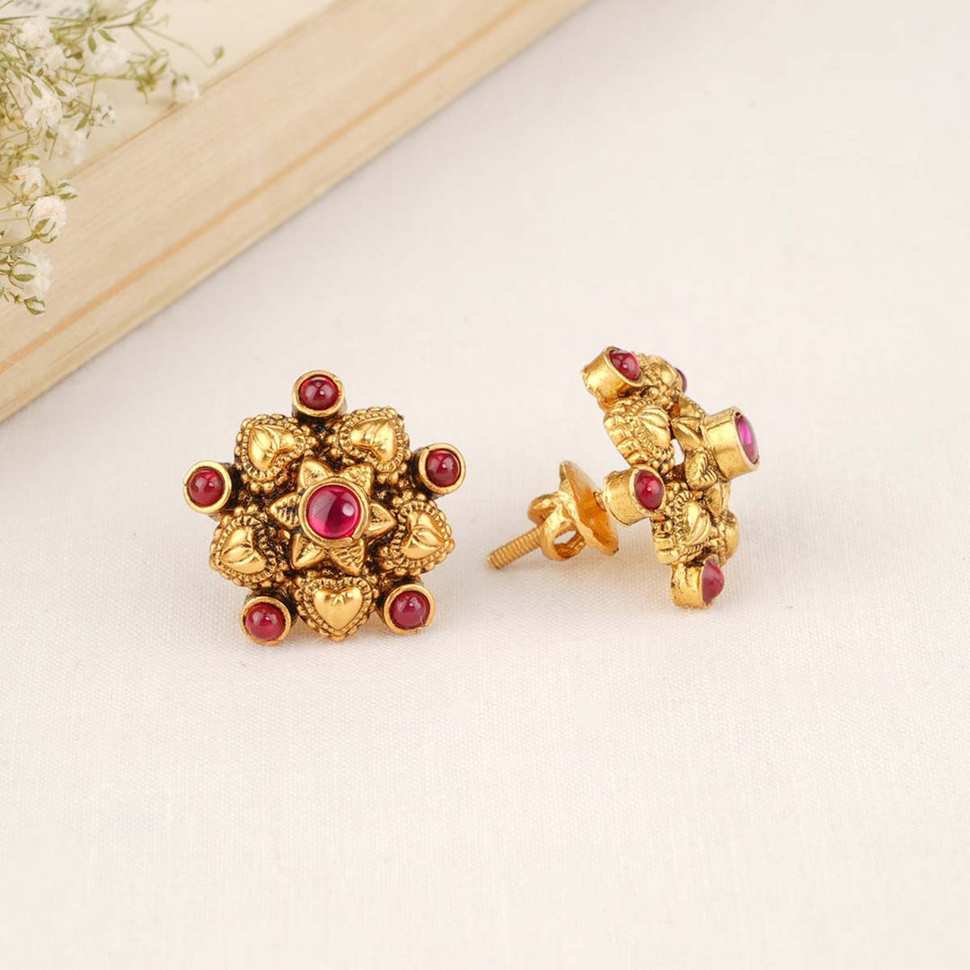 Sadhana Nagas Studs