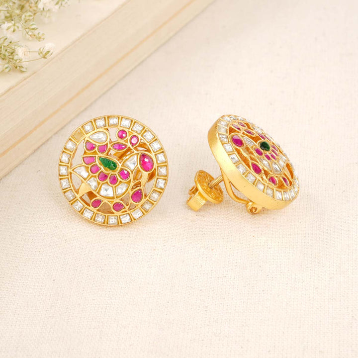 Krishnithin Kundan Studs