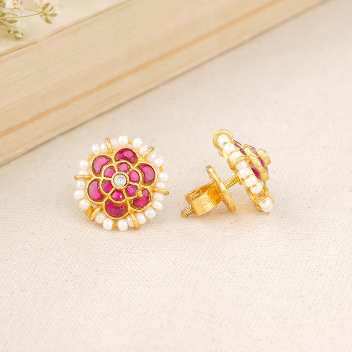 Harishma Kundan Studs