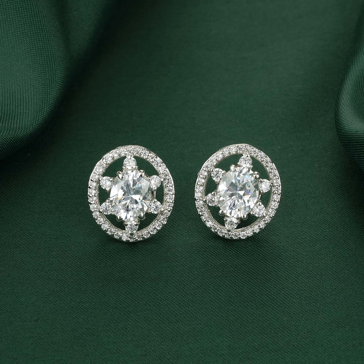 Sindhuja Studs