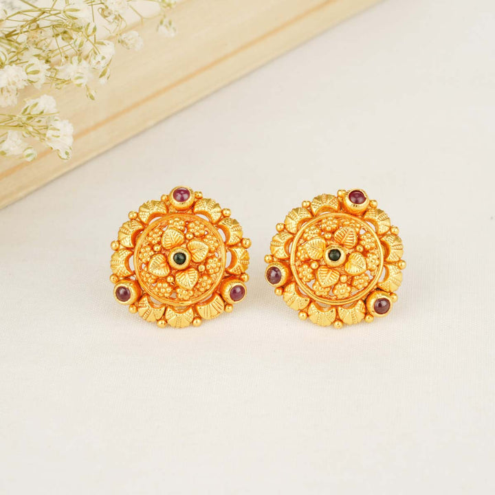 Gardenia Nagas Studs