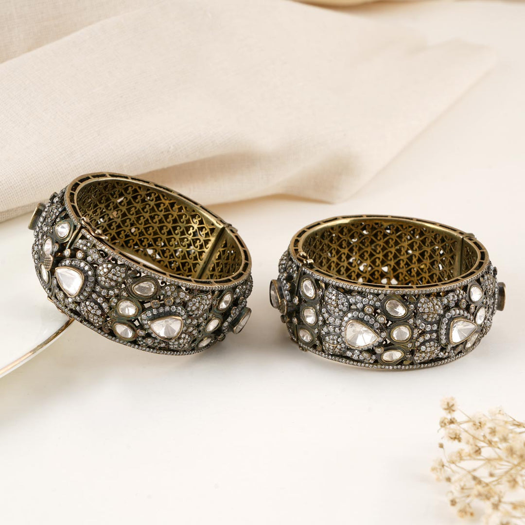 Flashing Victorian Pair Bangles