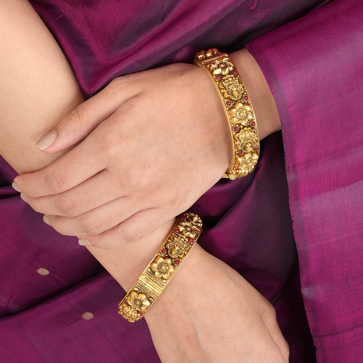 Rupani Nagas Pair Bangle