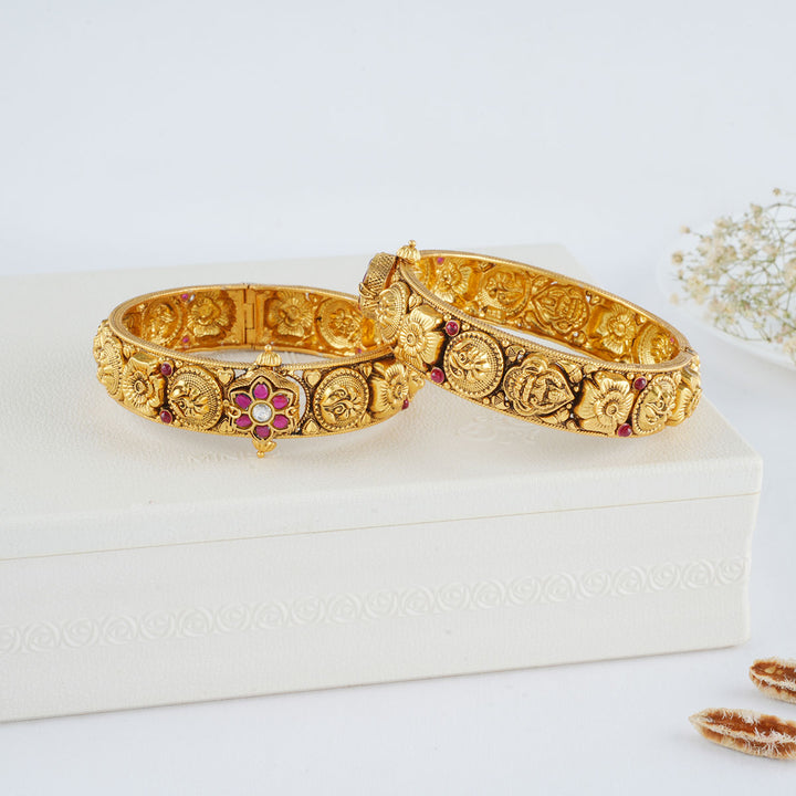 Nidhra Nagas Nakshi Pair Bangle