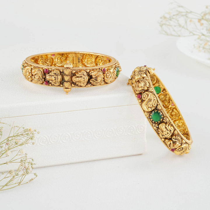 Asva Nagas Pair Bangle