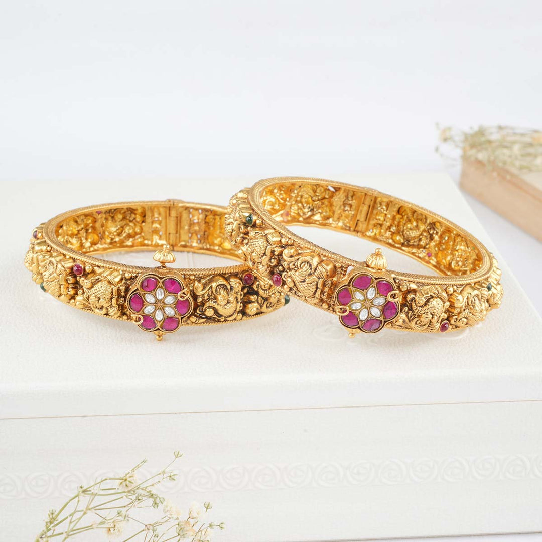 Nirshitha Nagas Pair Bangle