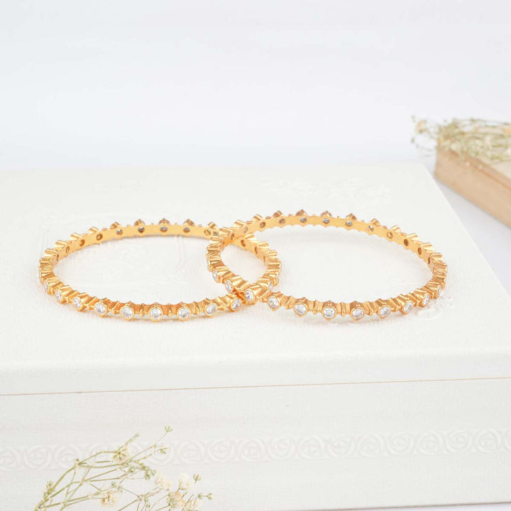 Pragi Stone Pair Bangles