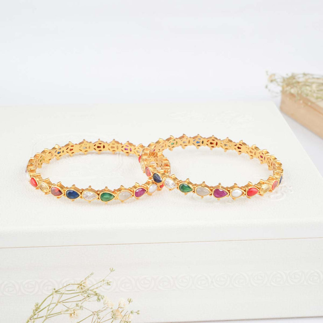 Aikya Stone Pair Bangles