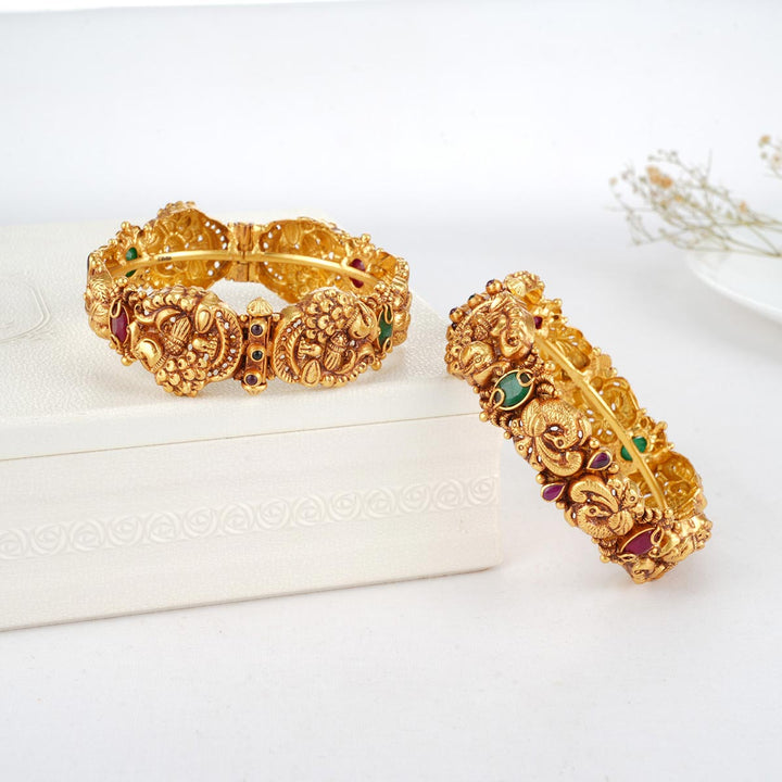 Pranith Nagas Pair Bangle