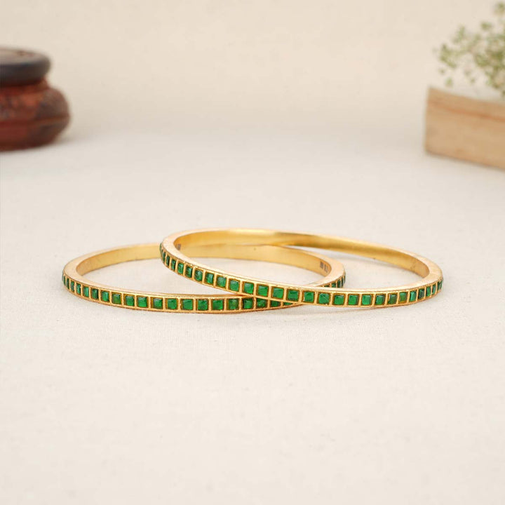 Jivitha Kundan Pair Bangle