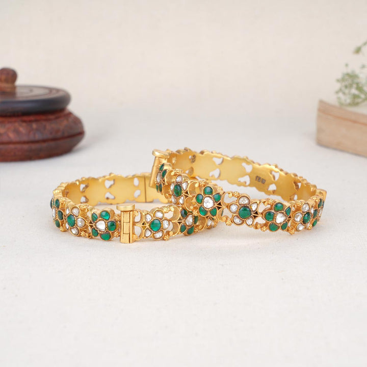 Gowsina Kundan Pair Bangle