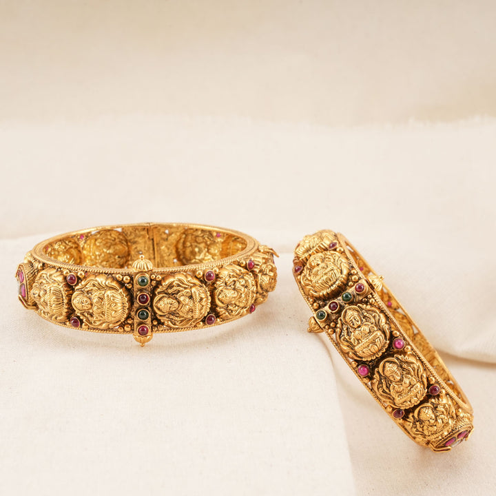 Varunavi Nagas Pair Bangle