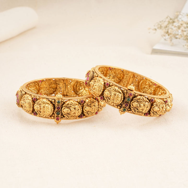 Varunavi Nagas Pair Bangle