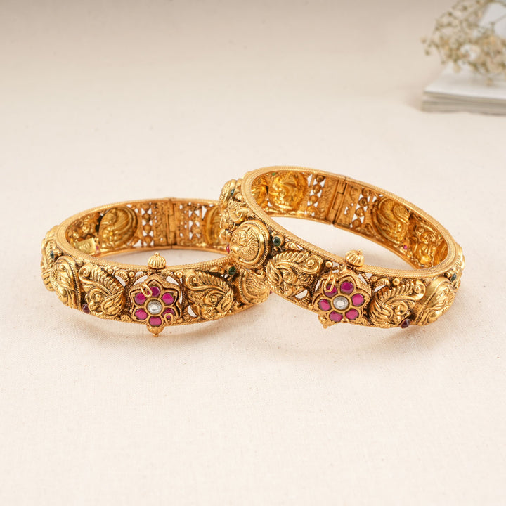 Vaniya Nagas Pair Bangle