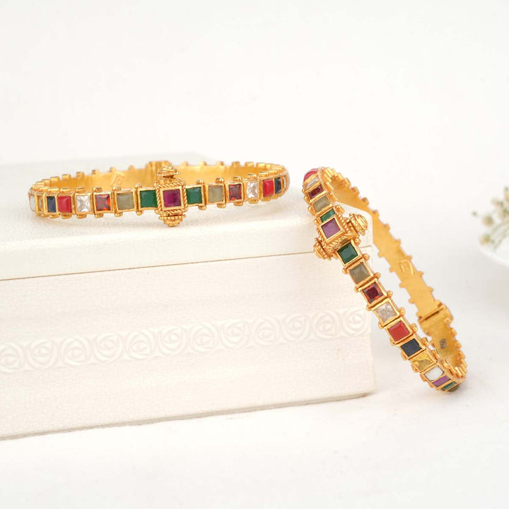 Mirnali Stone Pair Bangles