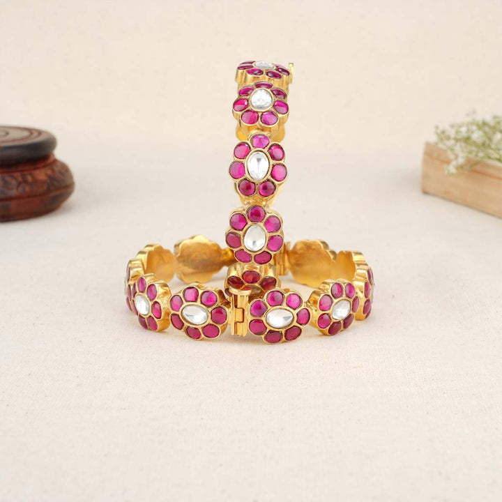 Athesha Kundan Pair Bangle