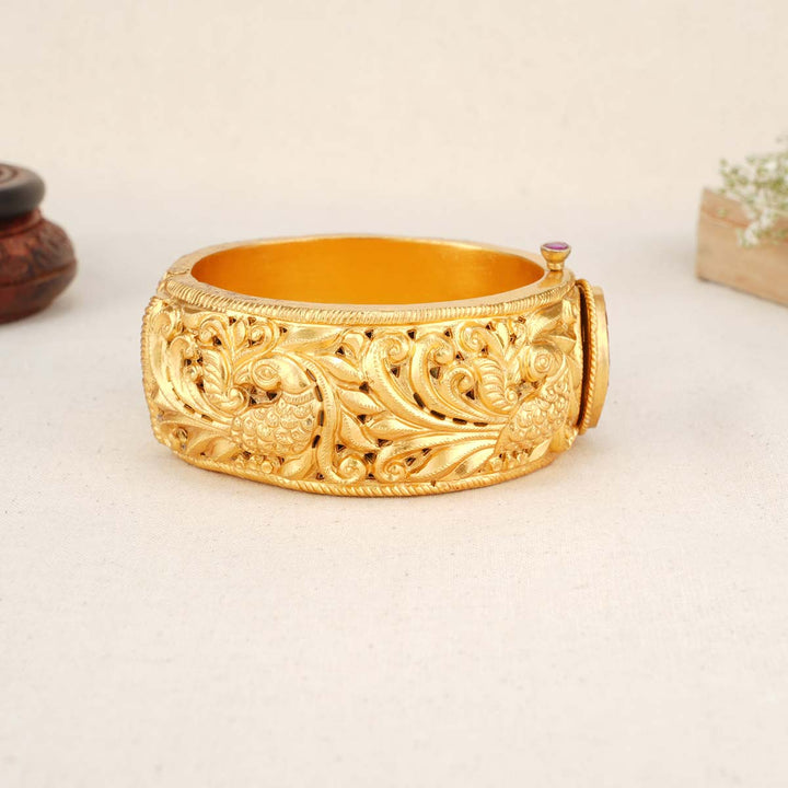 Abisha Kundan Single Bangle