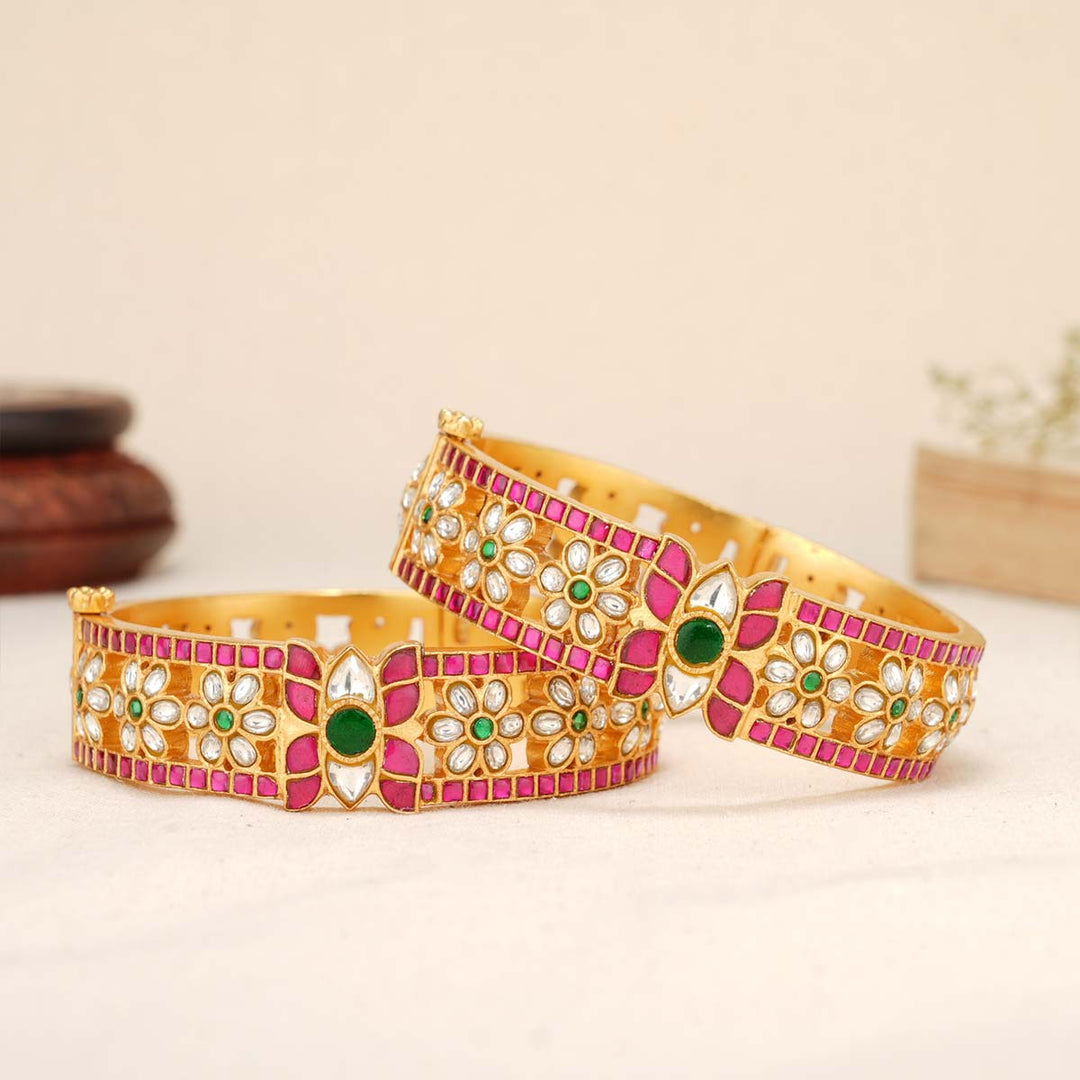 Rupalika Kundan Pair Bangle