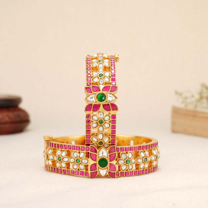 Rupalika Kundan Pair Bangle