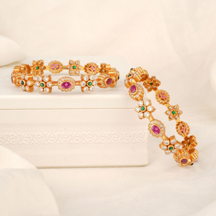 Sakshi Stone Pair Bangle