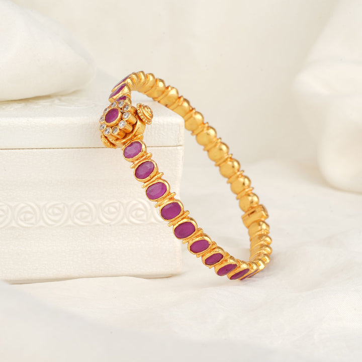 Aarvi Stone Single Bangle