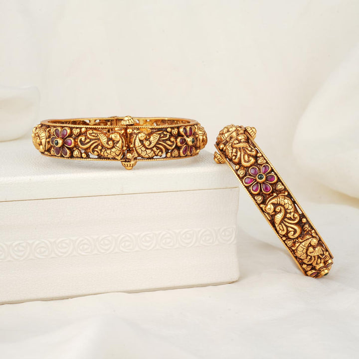 Rejina Nagas Pair Bangle