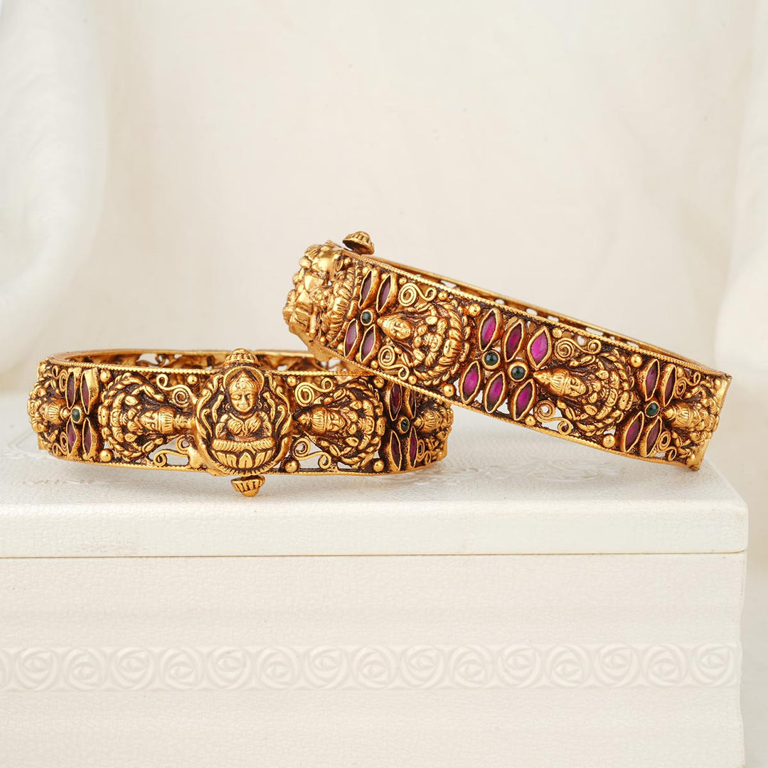 Natchatra Nagas Pair Bangle