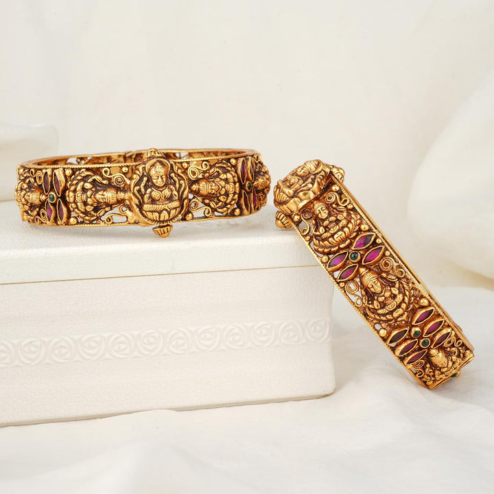 Natchatra Nagas Pair Bangle