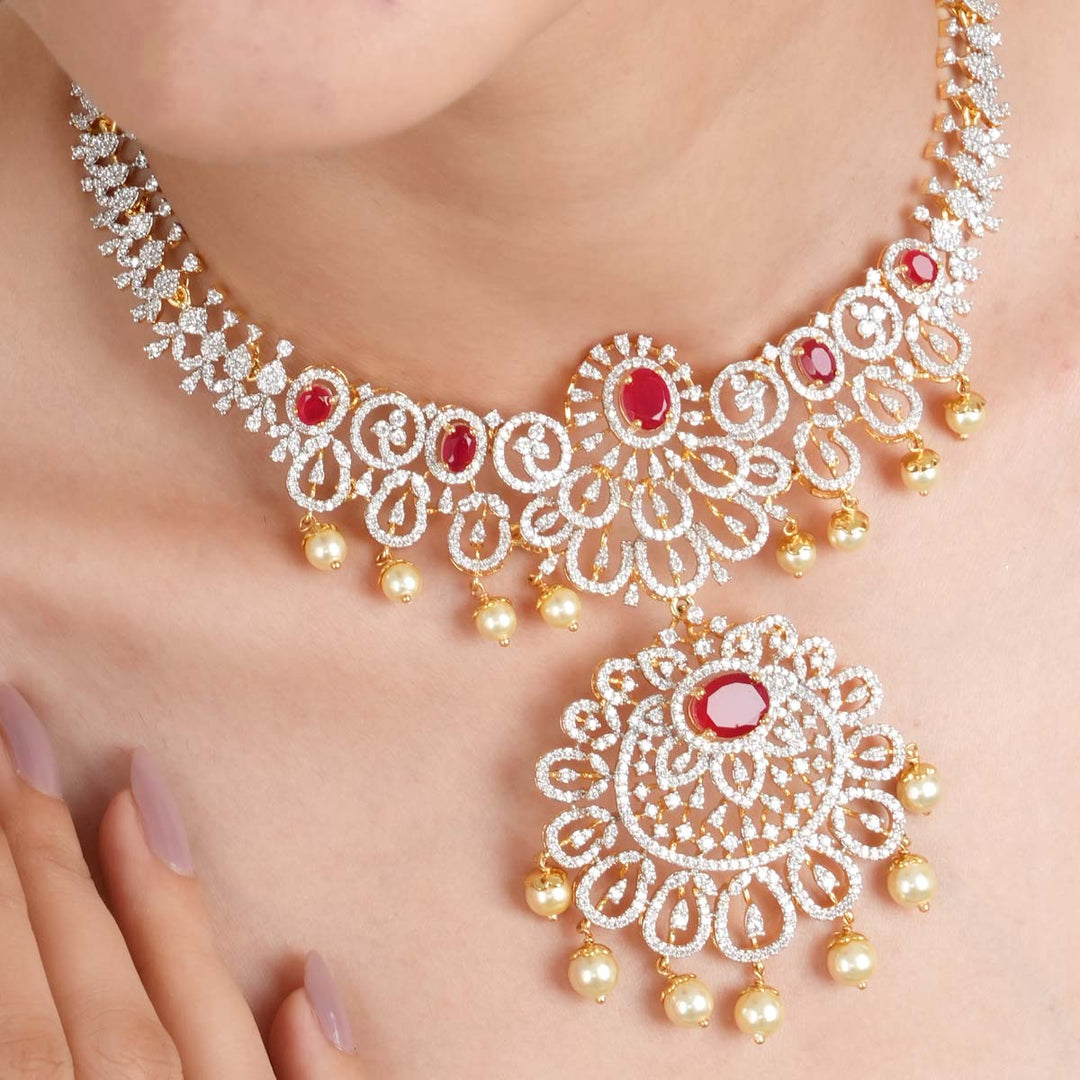 Vikshika Avikam Necklace Set