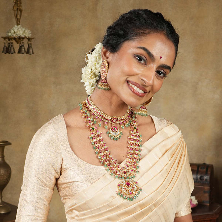 Nivitha Kundan Necklace