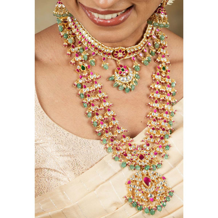 Nivitha Kundan Necklace