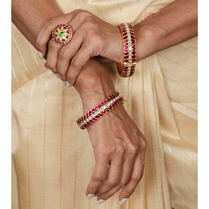 Riya Kundan Pair Bangle