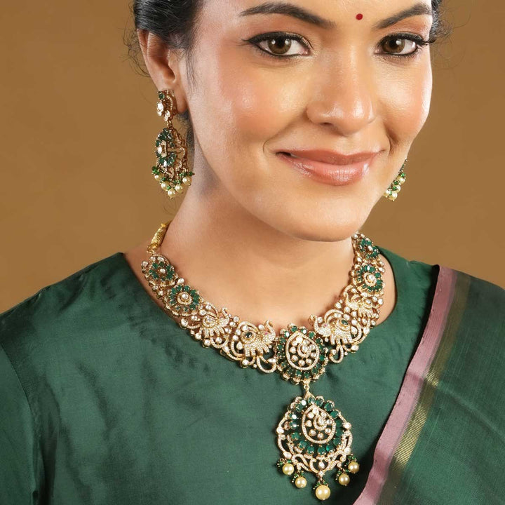 Kranthi Victorian Short Necklace Set