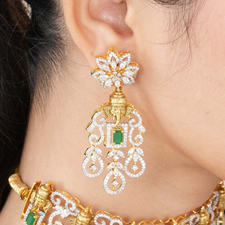 Vinayak Avikam Choker Set