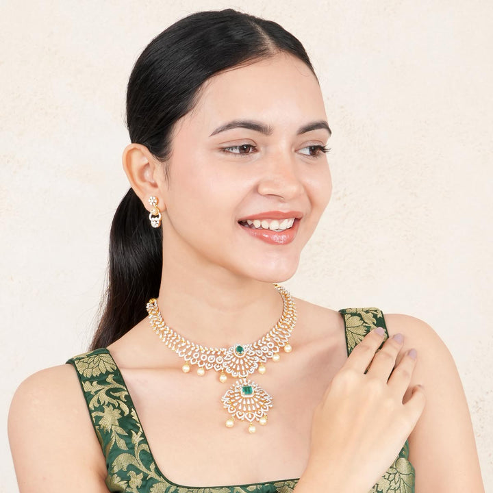 Aesthetic Avikam Necklace Set