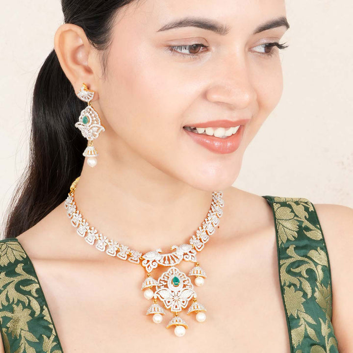 Vaisha Avikam Necklace Set