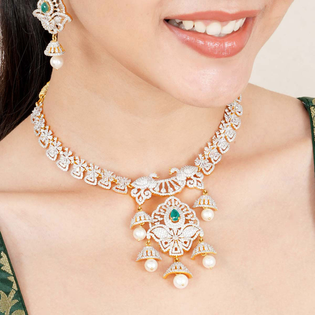 Vaisha Avikam Necklace Set