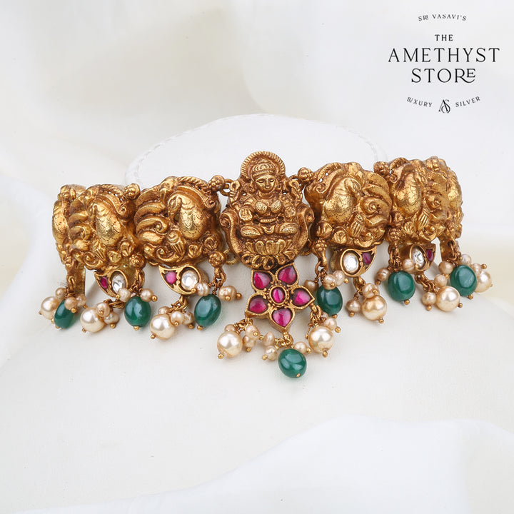 Varunavi Choker