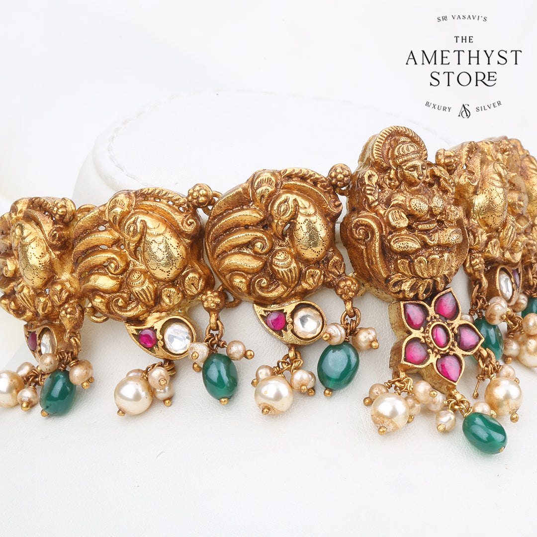 Varunavi Choker