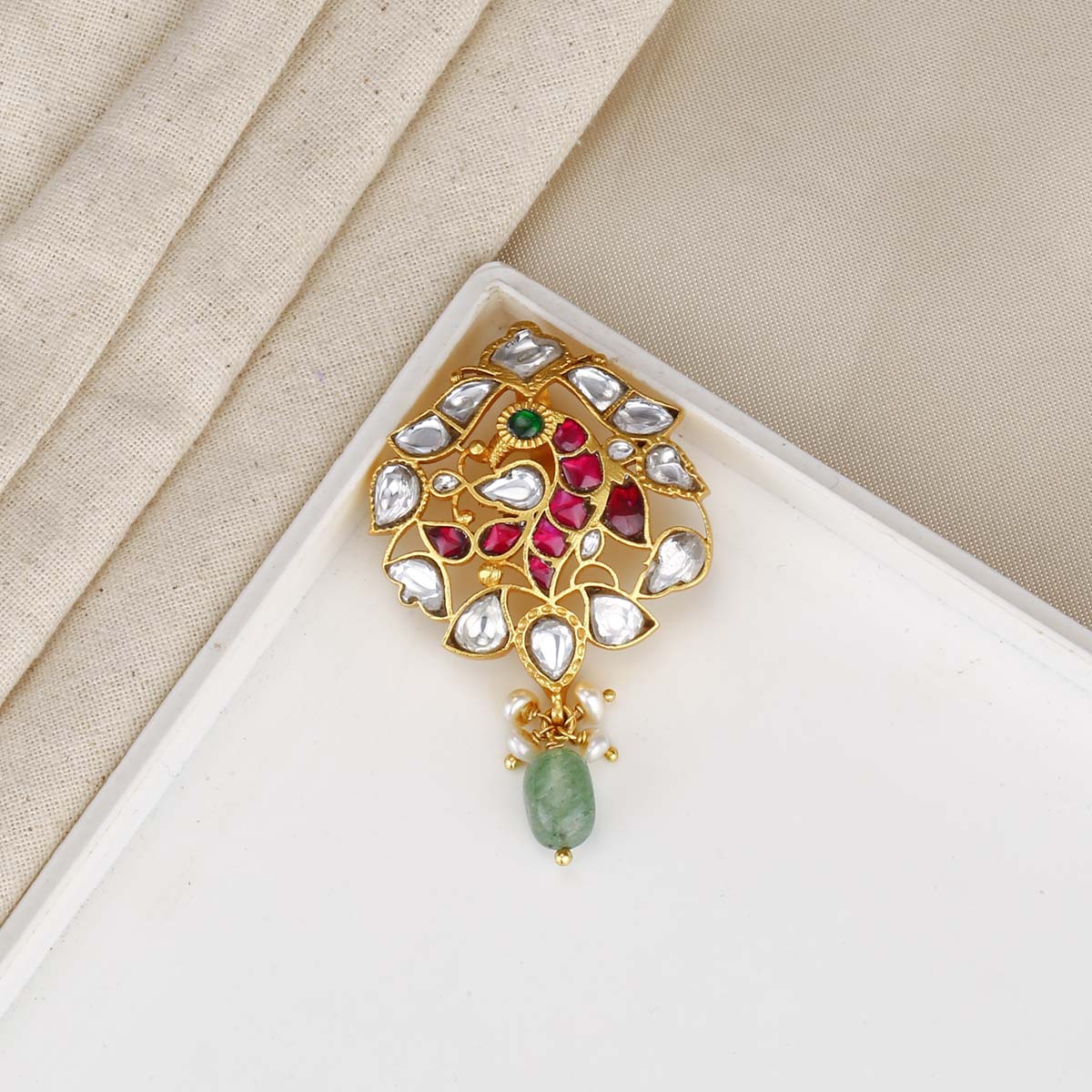 Kundan locket store designs