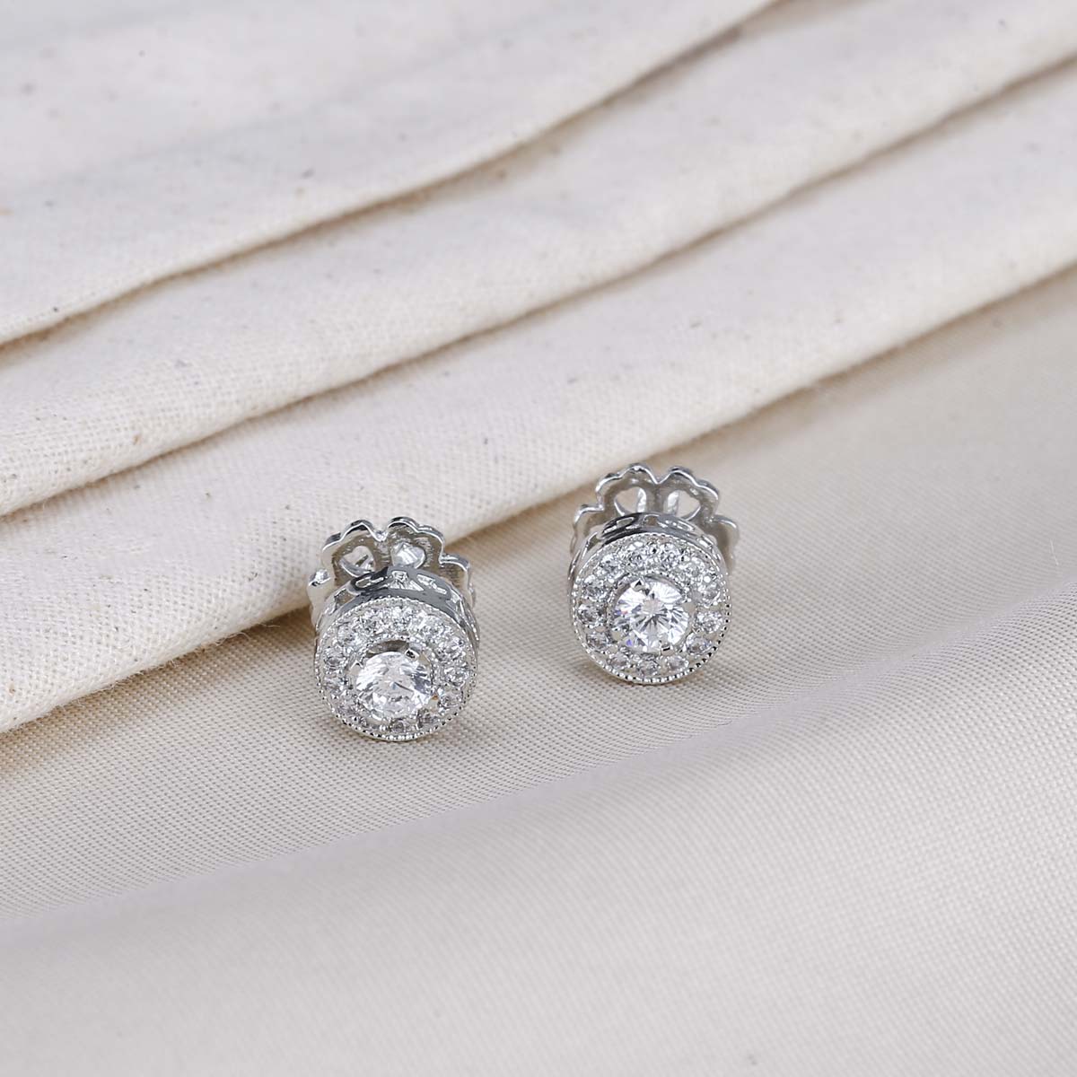 Buy Diamond Stud Earrings 1.00 ctw GIA VS1,G 14k White Gold Online | Arnold  Jewelers