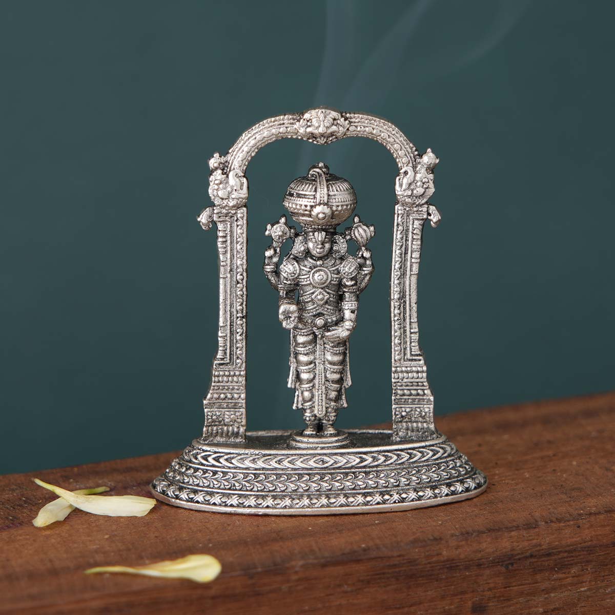 GOLDGIFTIDEAS 999 Silver & 24K Gold Plated MahaLakshmi Idol for Poojan  Purpose, Prosperity Gift (10 x 8 cm)
